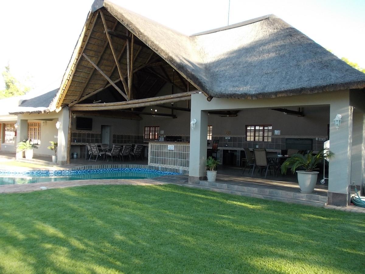 Lavender Lodge Vryburg Екстериор снимка