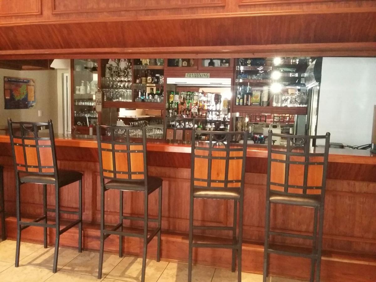 Lavender Lodge Vryburg Екстериор снимка