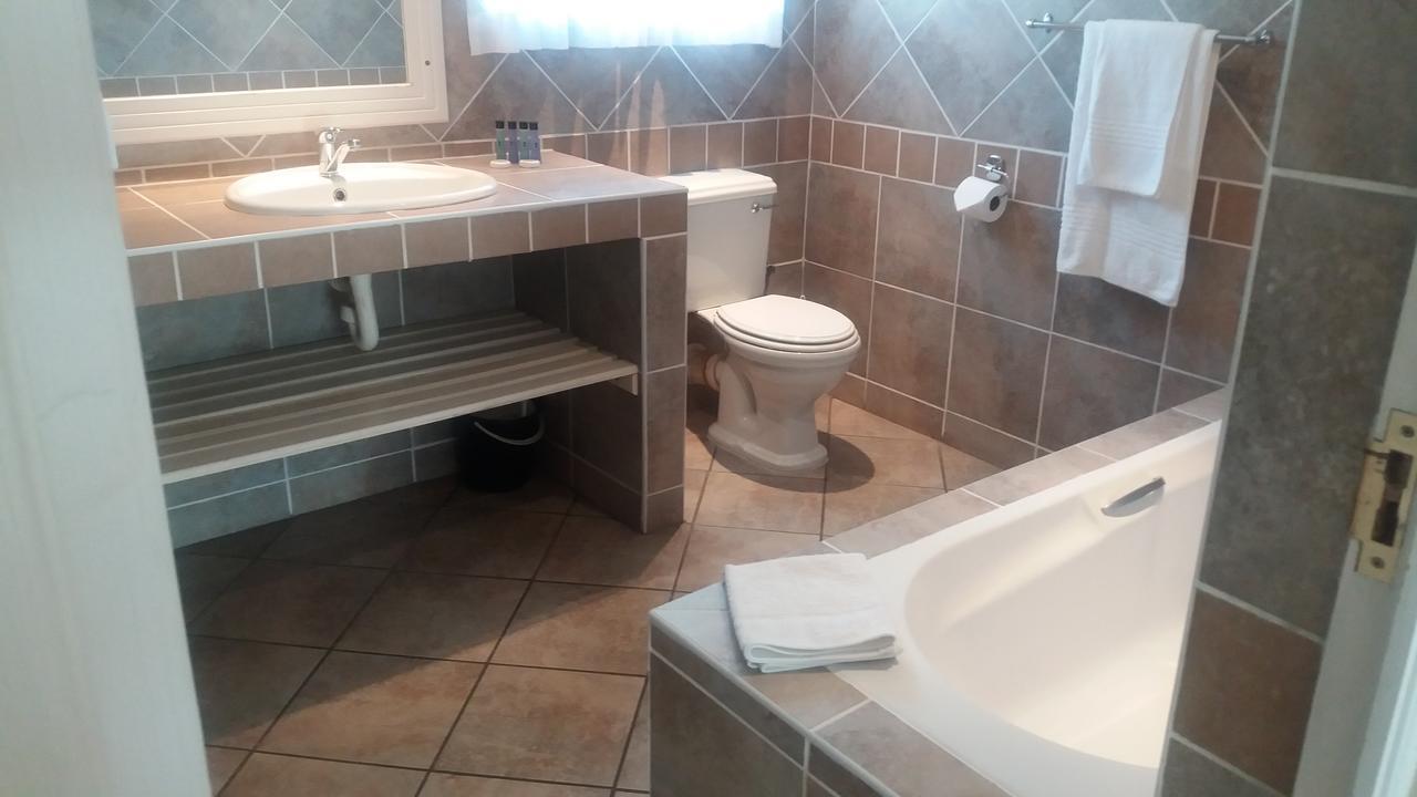 Lavender Lodge Vryburg Екстериор снимка